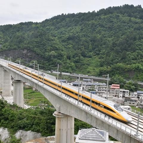 最新河池至贵阳火车之旅，探索便捷交通与沿途风景